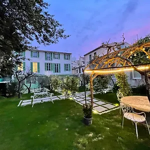  Appartamento Magnifique Sur Jardin - Vieil